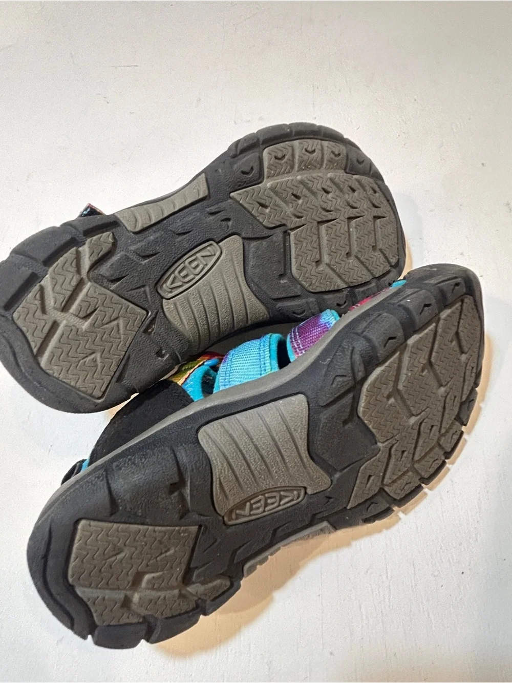 KEEN Newport H2 Tie Dye Sport Sandals Kids Size 2 Waterproof Rainbow Multicolor